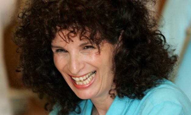 Pioneering Israeli rock singer-songwriter Astar Shamir dies at 71