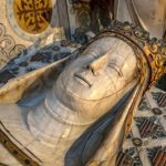 Remains of medieval European Queen Elisenda, 24 others unearthed in Barcelona