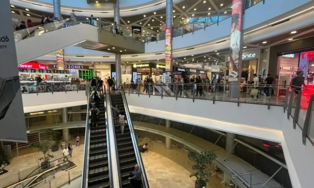 “Young people reduced digital purchases. We stopped exciting them. They are going to the mall”