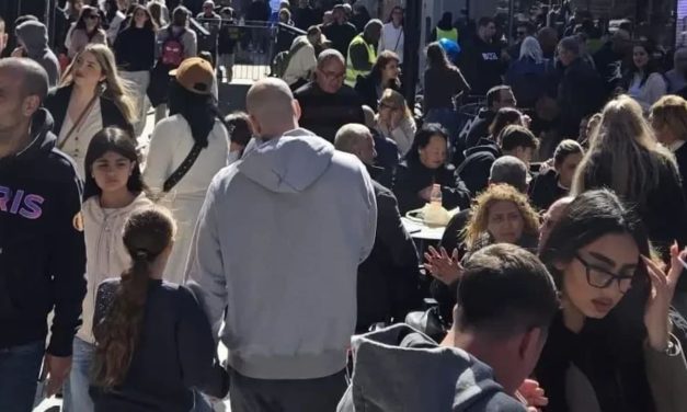 No shopping on Shabbat? The blow landing on the Big Fashion Glilot complex