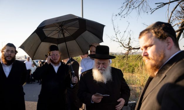 Israel’s gov’t must not serve interests of ultra-Orthodox party leaders, opposition heads declare