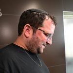 Netanyahu aide Urich allowed to keep working at PMO after court rejects prosecution’s request