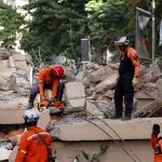 Venezuela welcomes 1,600 foreign rescuers in urgent search for quake survivors
