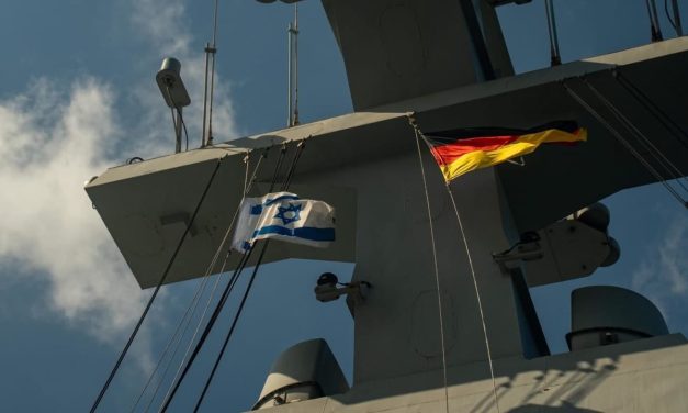 Israel Navy hosts German delegation, vessel at Haifa Naval Base