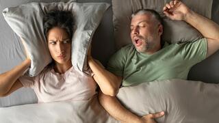 Mask, smart bed or surgery: how to finally stop snoring