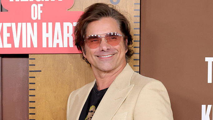 John Stamos reveals he had 2 nose jobs, including one by Michael Jackson’s surgeon
