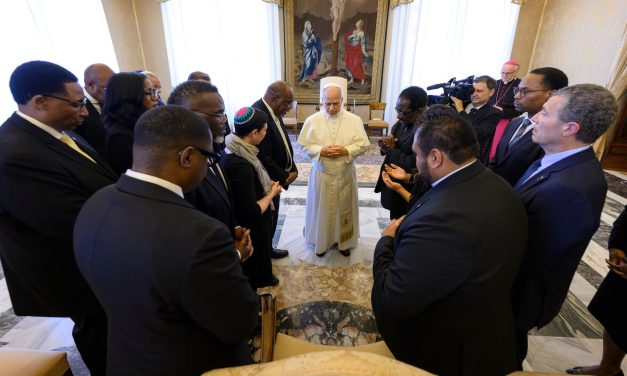 At the Vatican with Chicago’s mayor, a rabbi gave Pope Leo a White Sox kippah