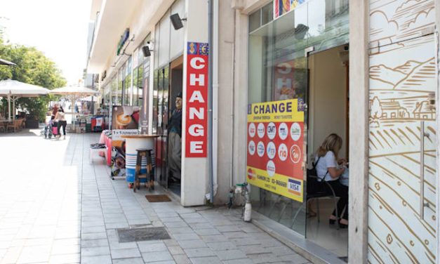 As shekel gains, moneychangers run out of foreign currency