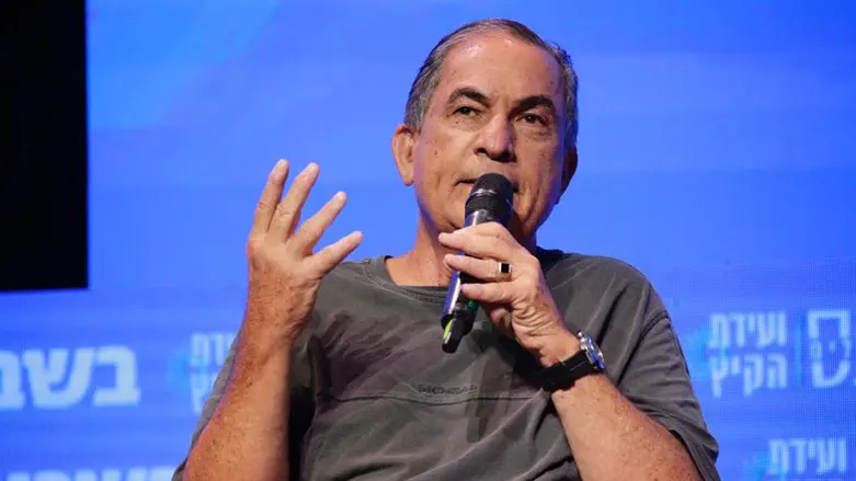 Egypt suspends TV host over interview with Israeli journalist
