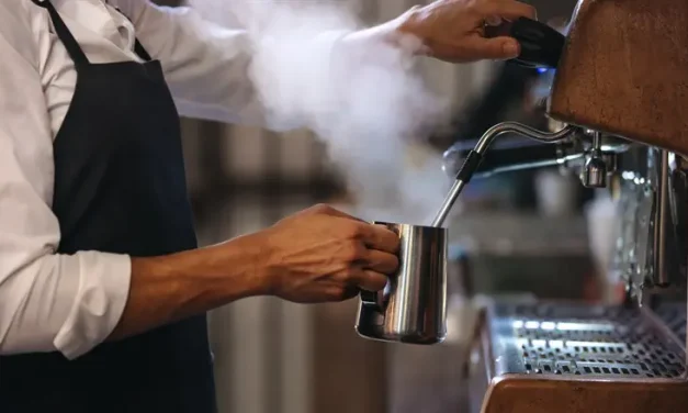 Cafe at the center of Shabbat controversy linked to missionaries