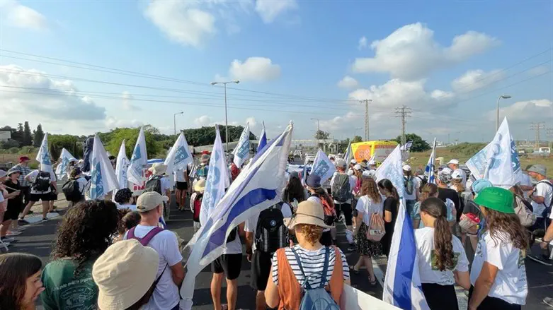 IDF declares closed military zone fearing mass infiltration into Gaza