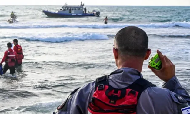Teen swept away at Palmachim Beach pronounced dead