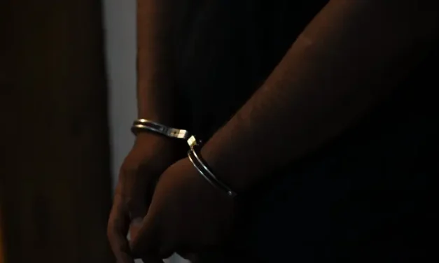 Reservist soldier arrested for transferring weapons to criminals