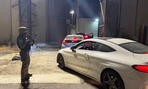 Dramatic rescue: Border Police extract 10 Israelis from Qalqilya