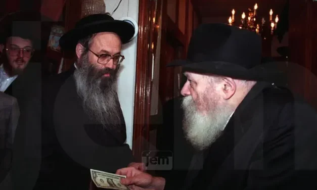 Chabad mourns: Rabbi Tuvia Blau, 90, passes away