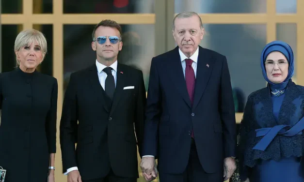 Awkward moment: Turkish first lady rejects President Macron’s advances