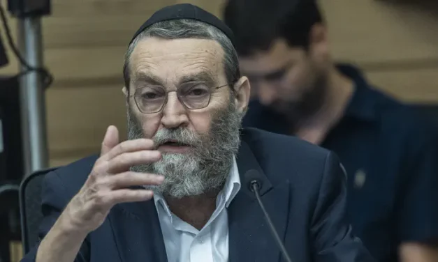 ‘AG sends flowers to Gafni:’ Coalition crisis resolved at last minute