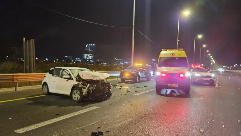 Fatal night: Two killed in road accidents
