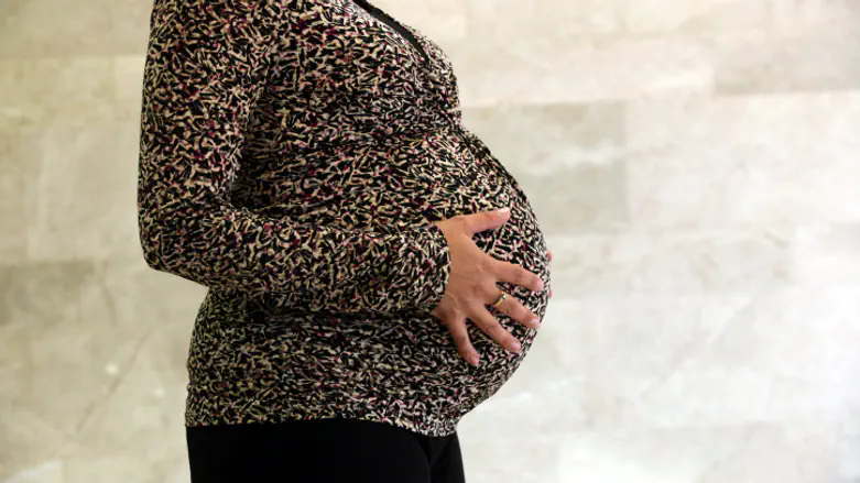 New study: Green neighborhoods may help reduce long-term stress during pregnancy