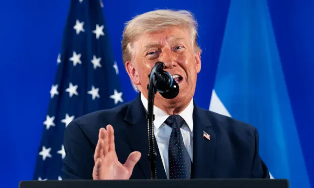 Report: Trump weighs intensive 10-to-14-day air campaign in Iran