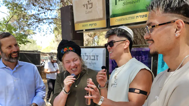 Just before contest: Ahavat Hashem & Kibedy Gordon return to where their journey began