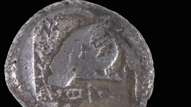 Surprise guest from Cyprus: Rare coin discovered on Ashdod Beach