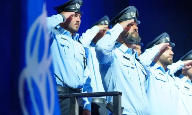 Watch: Final hostage’s brother completes police commander’s course