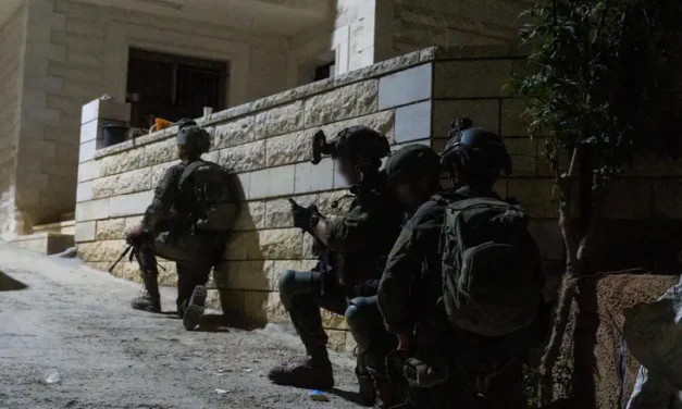 Wide-scale security raid targets gunmen in Beit Ummar