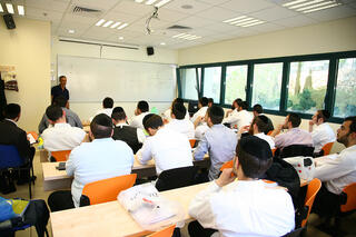 Knesset approves gender-segregated graduate programs despite women’s rights warnings