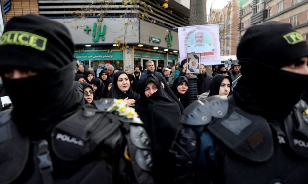 Iran publicly hangs January protesters in Isfahan’s Alikhani Square, sparking outrage