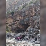 Pakistani bus falls into roadside ditch, rescue agency reports 40 killed, 8 injured