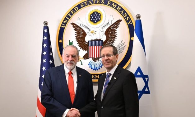 ‘Mazal tov America!’: Herzog shares congratulatory message with US amb. Huckabee ahead of July 4