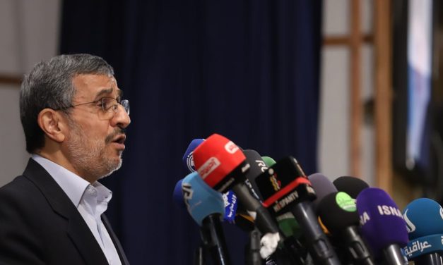 Why is the Mossad-Ahmadinejad meeting’s dirty laundry being aired now? – Analysis