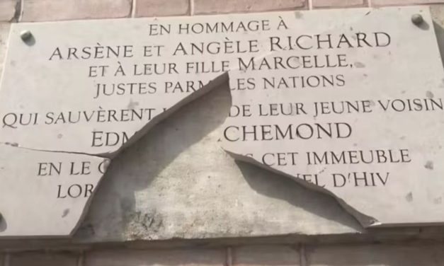 Paris plaque honoring Holocaust rescuers vandalized before Vel d’Hiv commemoration