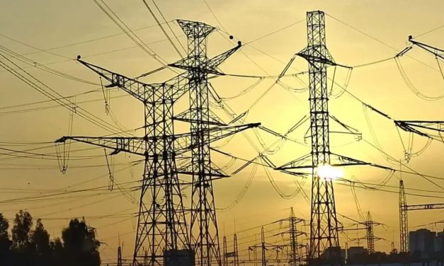 AI and the threat to power grid stability: State freezes approvals for server farms