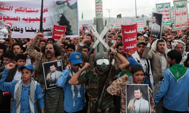 Saudi Arabia may be planning sea, land assault on Houthis, Yemeni sources claim – report