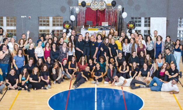 Komuna: Connecting young Israelis and olim through the power of Israeli folk dance