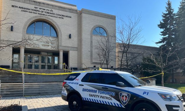 2 Jewish-owned Toronto bagel shops hit with gunfire, vandalism