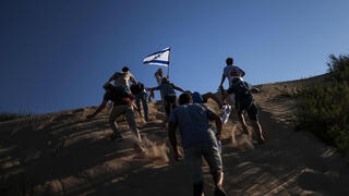 Thousands rally near Gaza border calling for return of former Israeli settlements