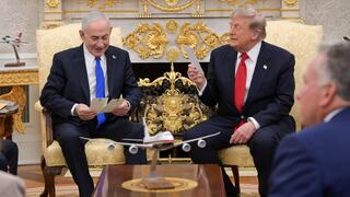 Trump weighs Iran deal, continued siege or expanded strikes after Netanyahu talks, officials say