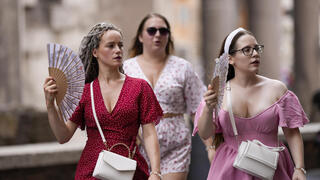 Europe’s anti-AC culture melts as heat waves intensify