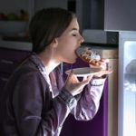 Waking up tired again? 7 reasons to stop eating two hours before bed