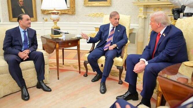 Report: Pakistan seeks $10 billion US lifeline after Iran mediation role