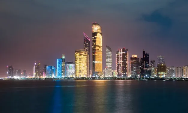 UAE halts trade and financial transactions with Iran until further notice