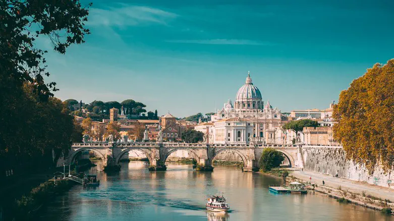 Jewish tourist wearing kippah assaulted in consecutive Rome attacks