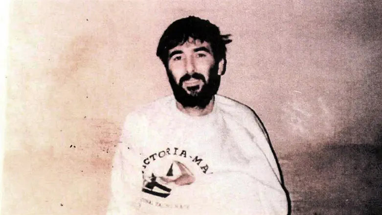 Israel demands answers on Ron Arad, missing Jews in Lebanon talks