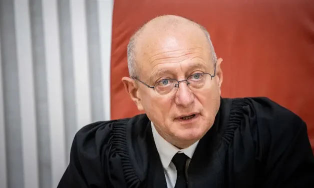 Supreme Court freezes NIS 250 million for haredi education