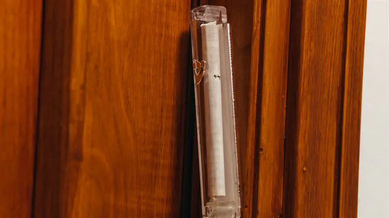 Israeli-French singer’s mezuzah torn down in Paris