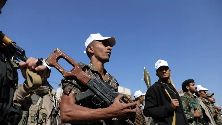11 civilians injured in Houthi strike in Saudi Arabia amid rising regional tensions