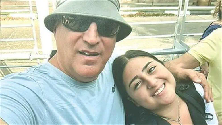 Murdered soldier’s father slams intelligence unit commander
